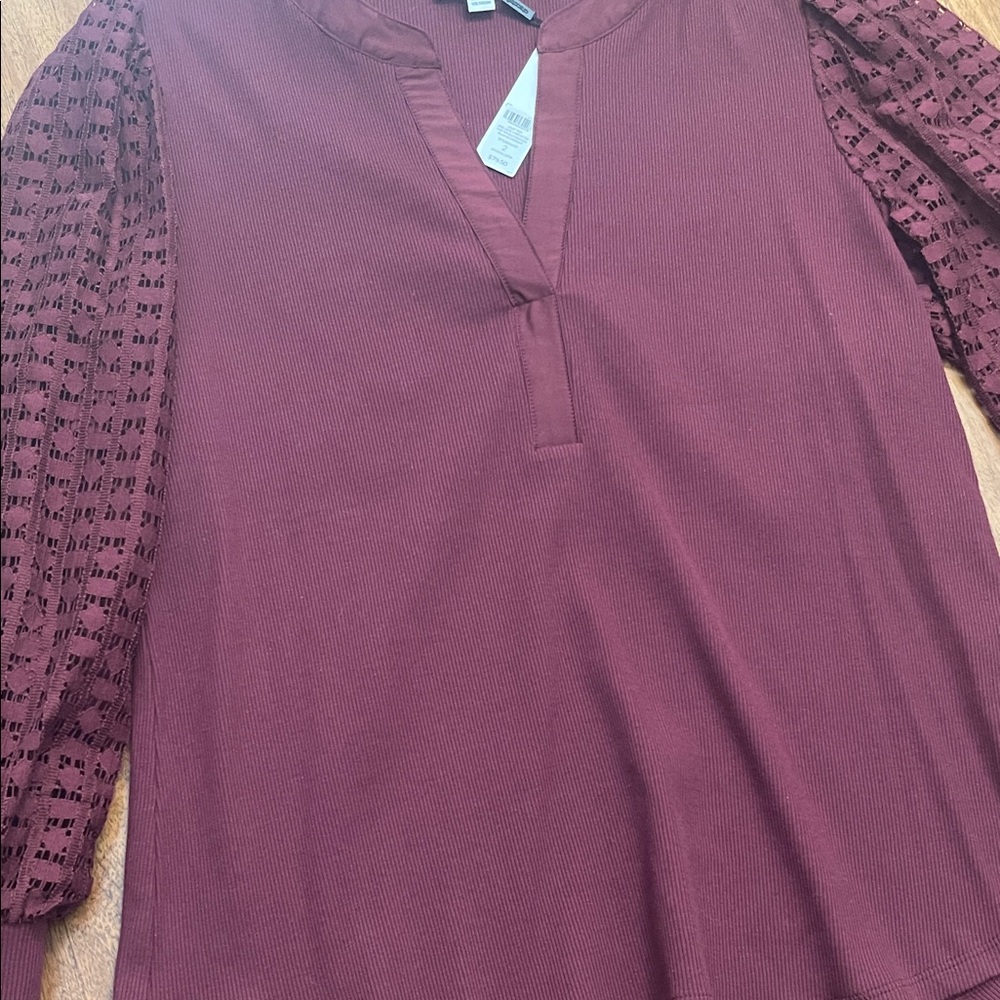 NWT Chicos Women's Burgundy Vneck Knit Top with Open Patterned Sleeves Sz 2 Lg